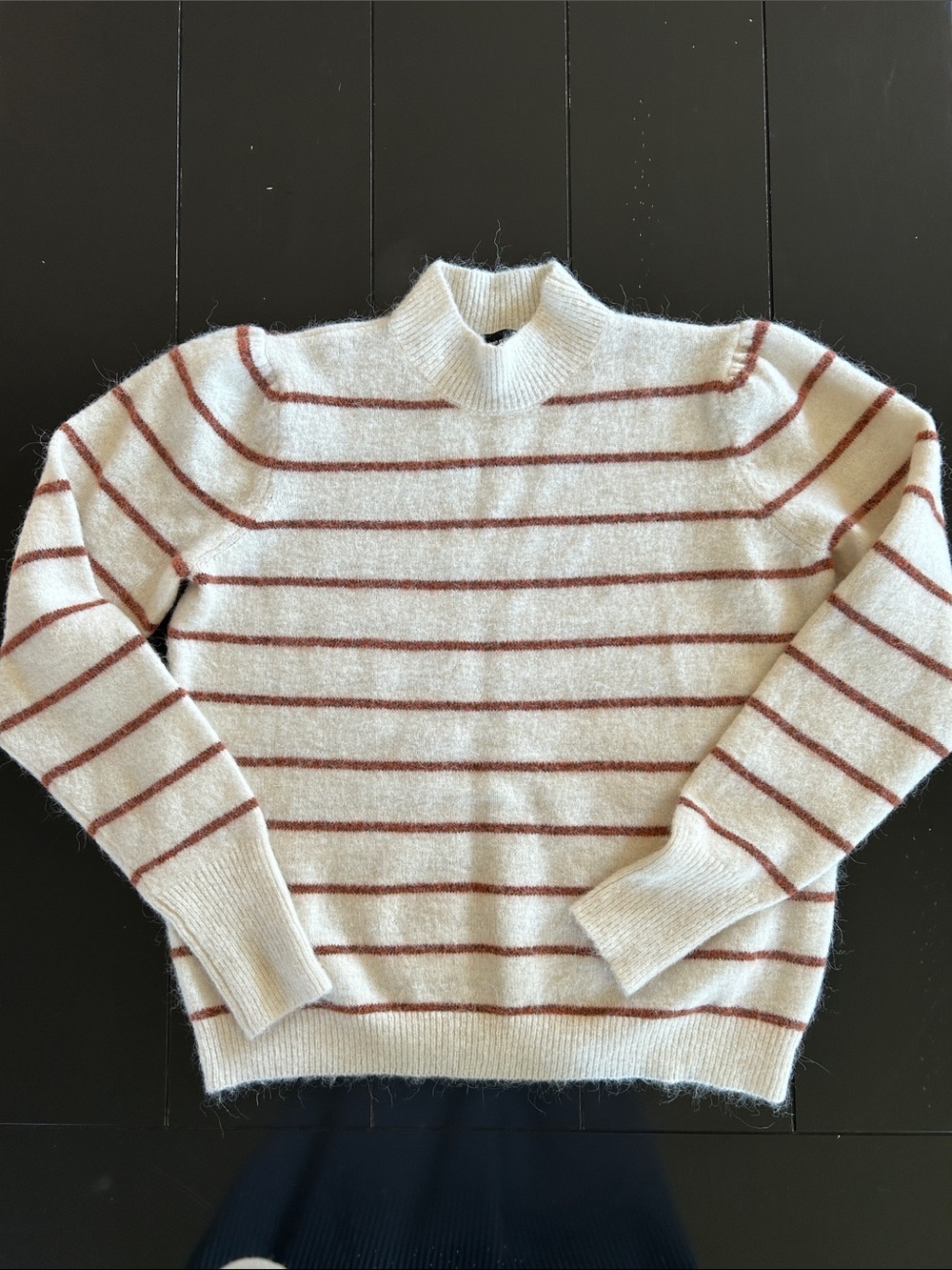 Vero Moda Women's Cream Stripe Mock Neck Sweater Size Medium NWOT